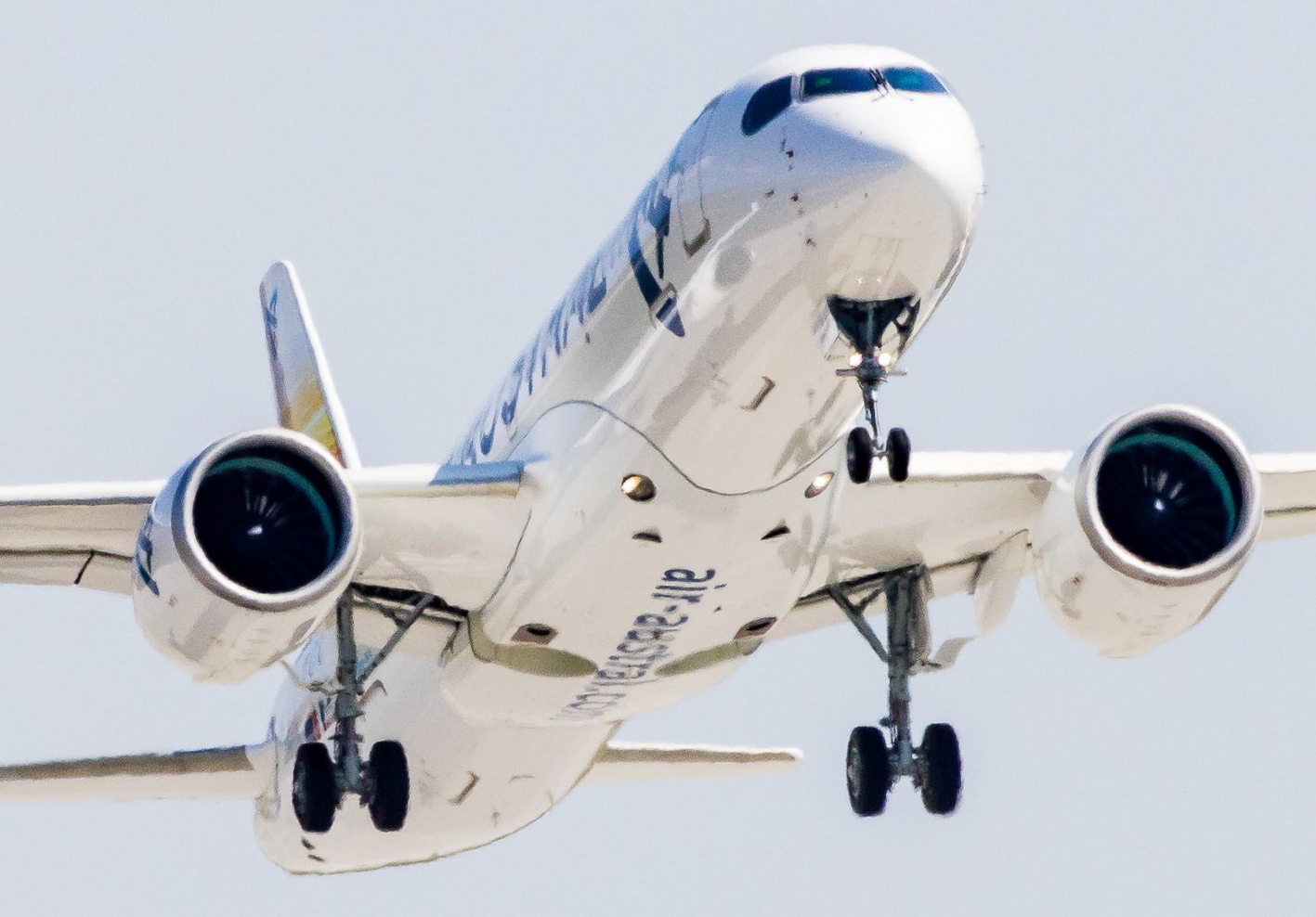 Qantas Group takes delivery of its first A220