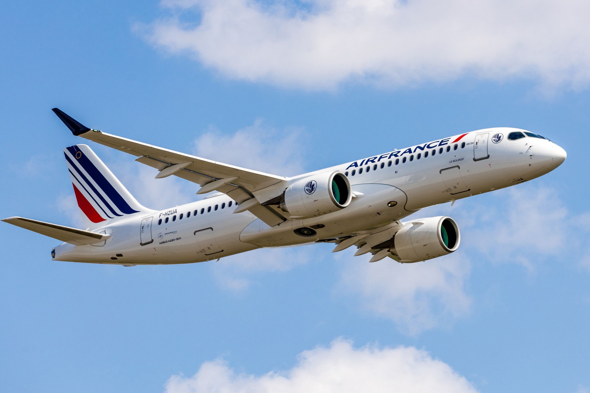 Air France Airbus A220-300. Click to enlarge.