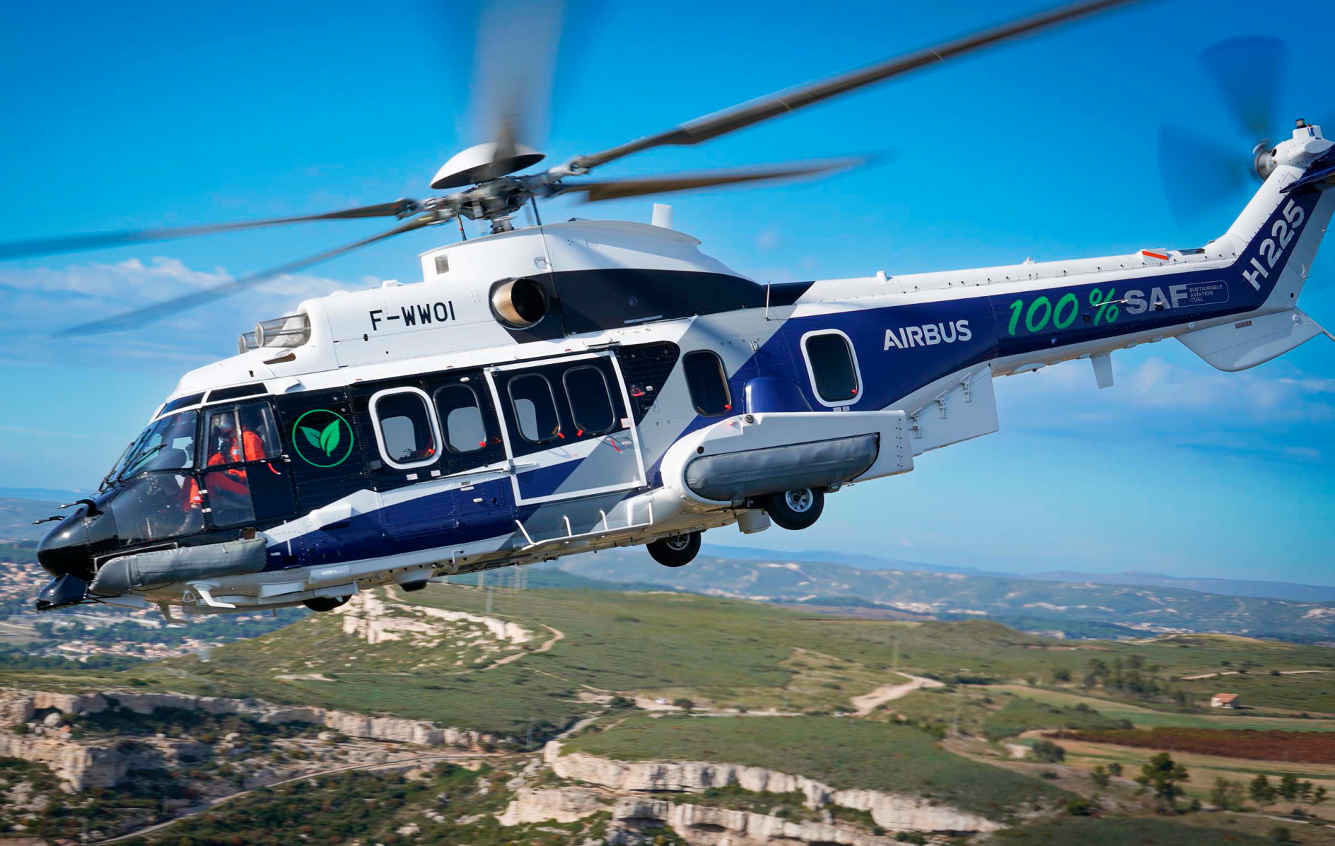 Airbus H225 performing a flight with 100% sustainable aviation fuel (SAF) powering one of the Safran Makila 2 engines. Click to enlarge.