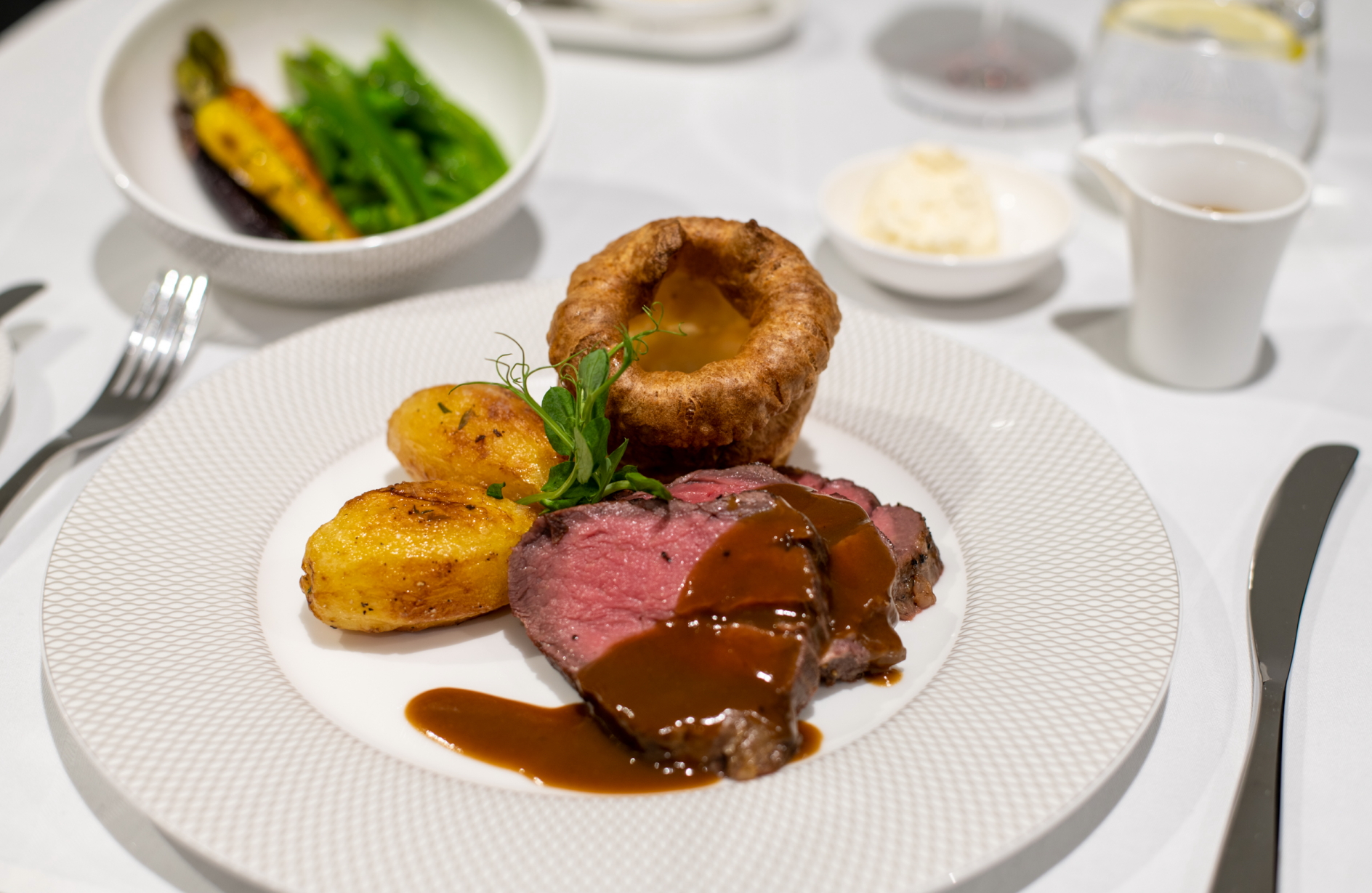 Lovely jubbly! British Airways' traditional roast will feature 21-day aged British beef, served with roast potatoes, Yorkshire pudding, seasonal vegetables, horseradish cream and gravy. Click to enlarge.