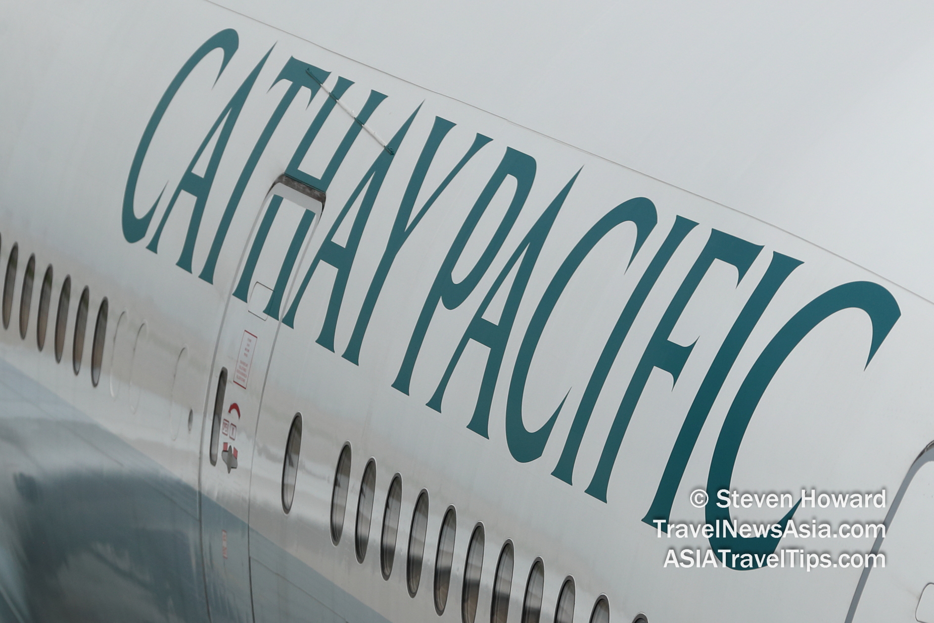 Cathay Pacific livery on an Airbus A350. Picture by Steven Howard of TravelNewsAsia.com Click to enlarge.