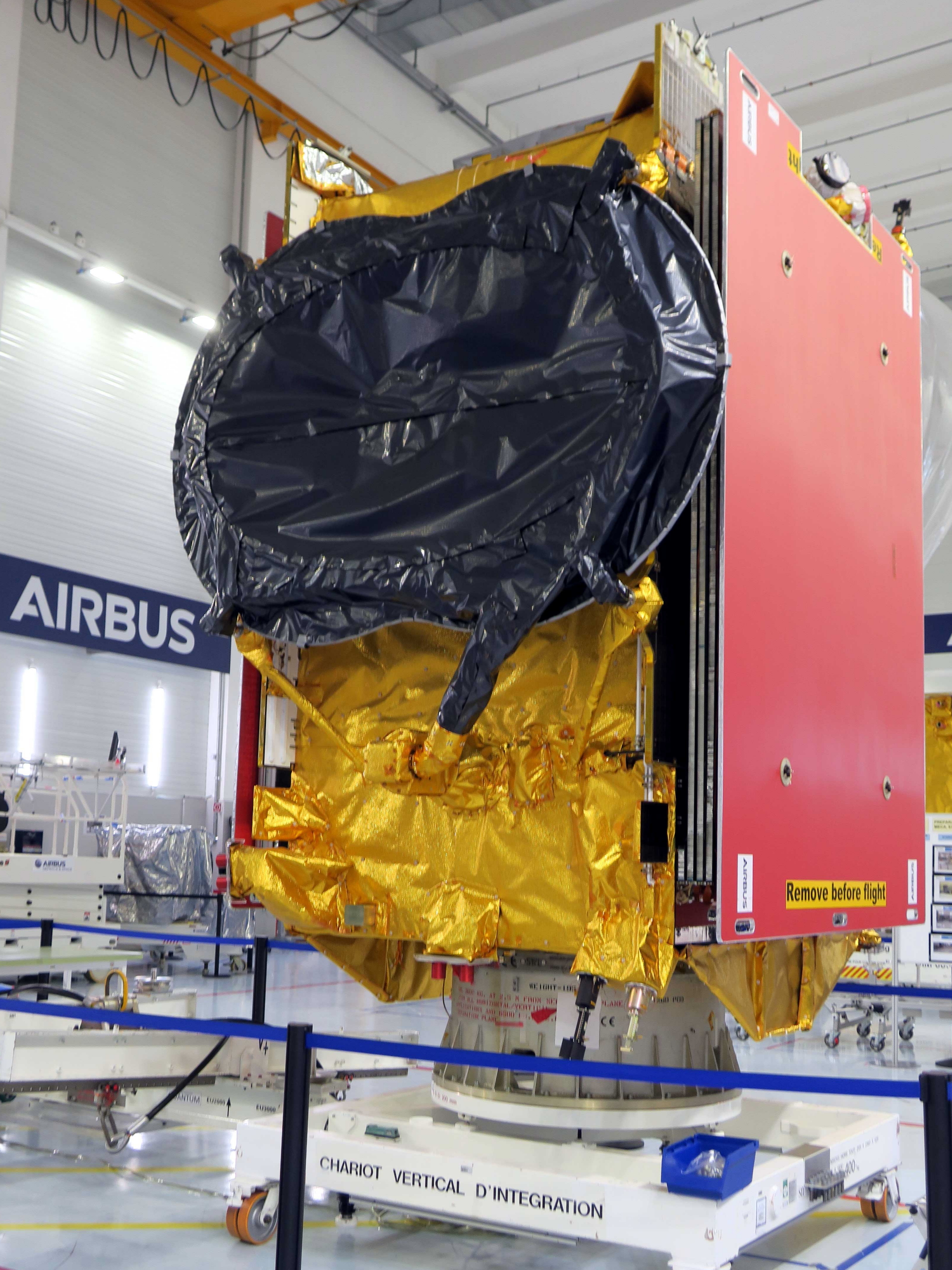 Eutelsat Quantum in an Airbus Cleanroom. Click to enlarge.