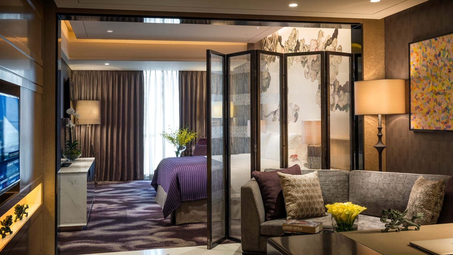 Luxurious room at the Four Seasons Hotel Shenzhen. Click to enlarge.