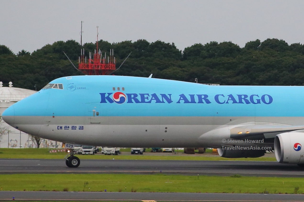Korean Air Cargo Boeing 747-8F. Picture by Steven Howard of TravelNewsAsia.com Click to enlarge.