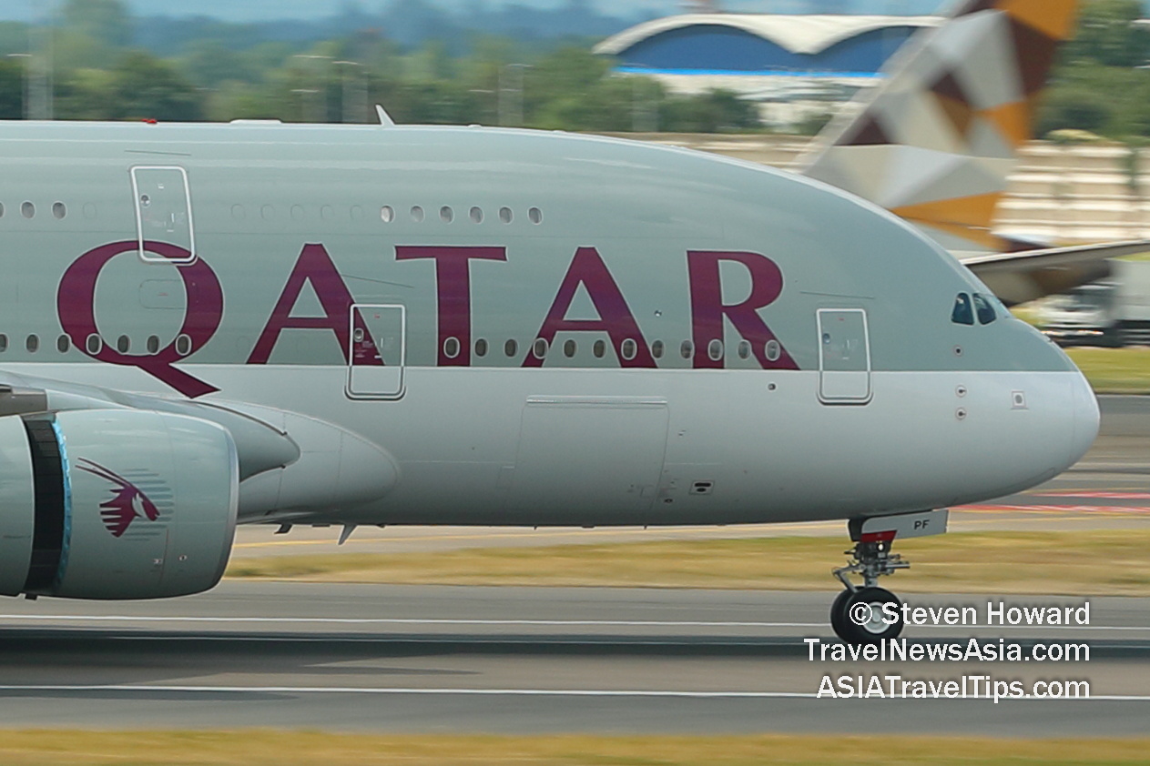 qatar airways returns airbus a380 to service