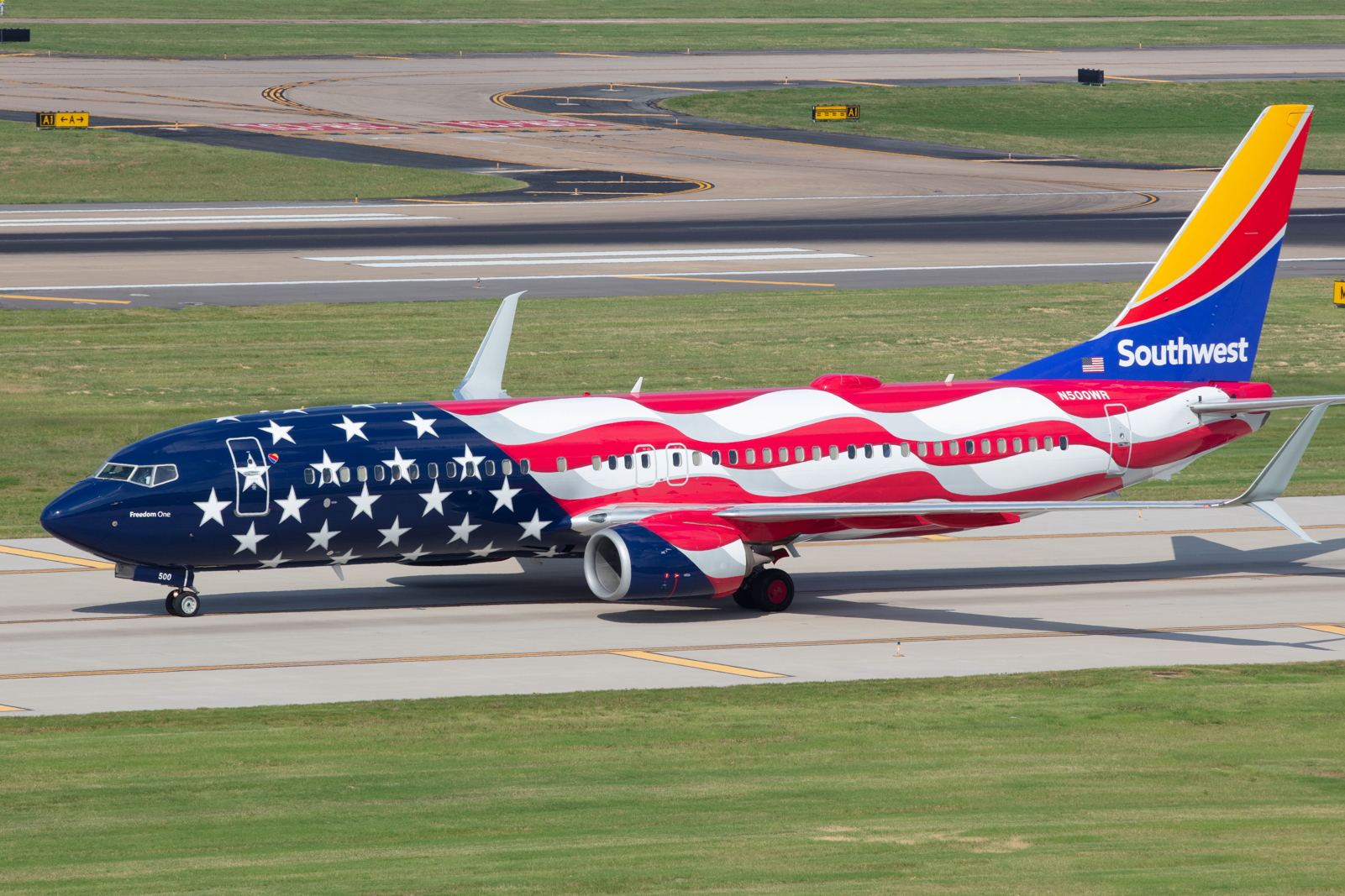 Southwest Airlines Boeing 737 reg: N500WR featuring Freedom One livery, a stylized flag of the United States of America. Picture: Southwest Airlines. Click to enlarge.