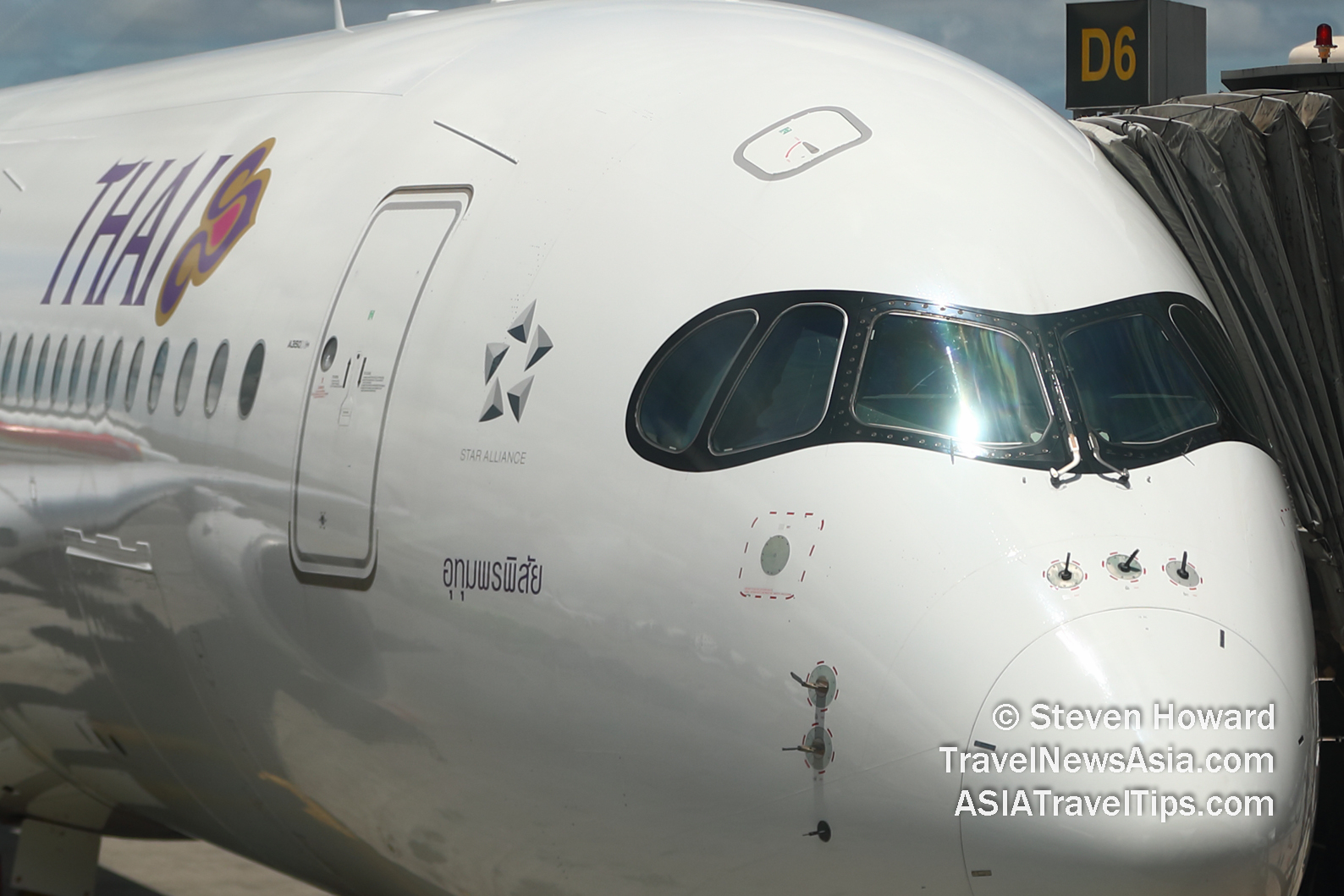 Thai Airways Airbus A350-900. Picture by Steven Howard of TravelNewsAsia.com Click to enlarge.