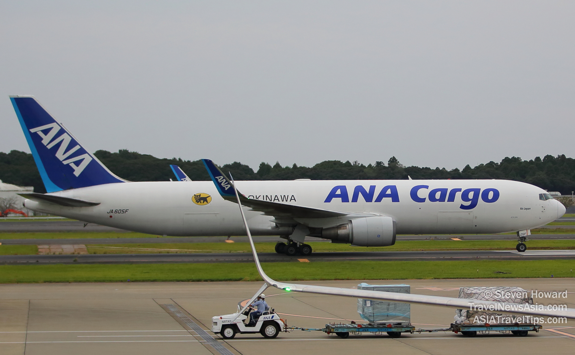ANA Cargo Boeing 767F reg: JA605F. Picture by Steven Howard of TravelNewsAsia.com Click to enlarge.