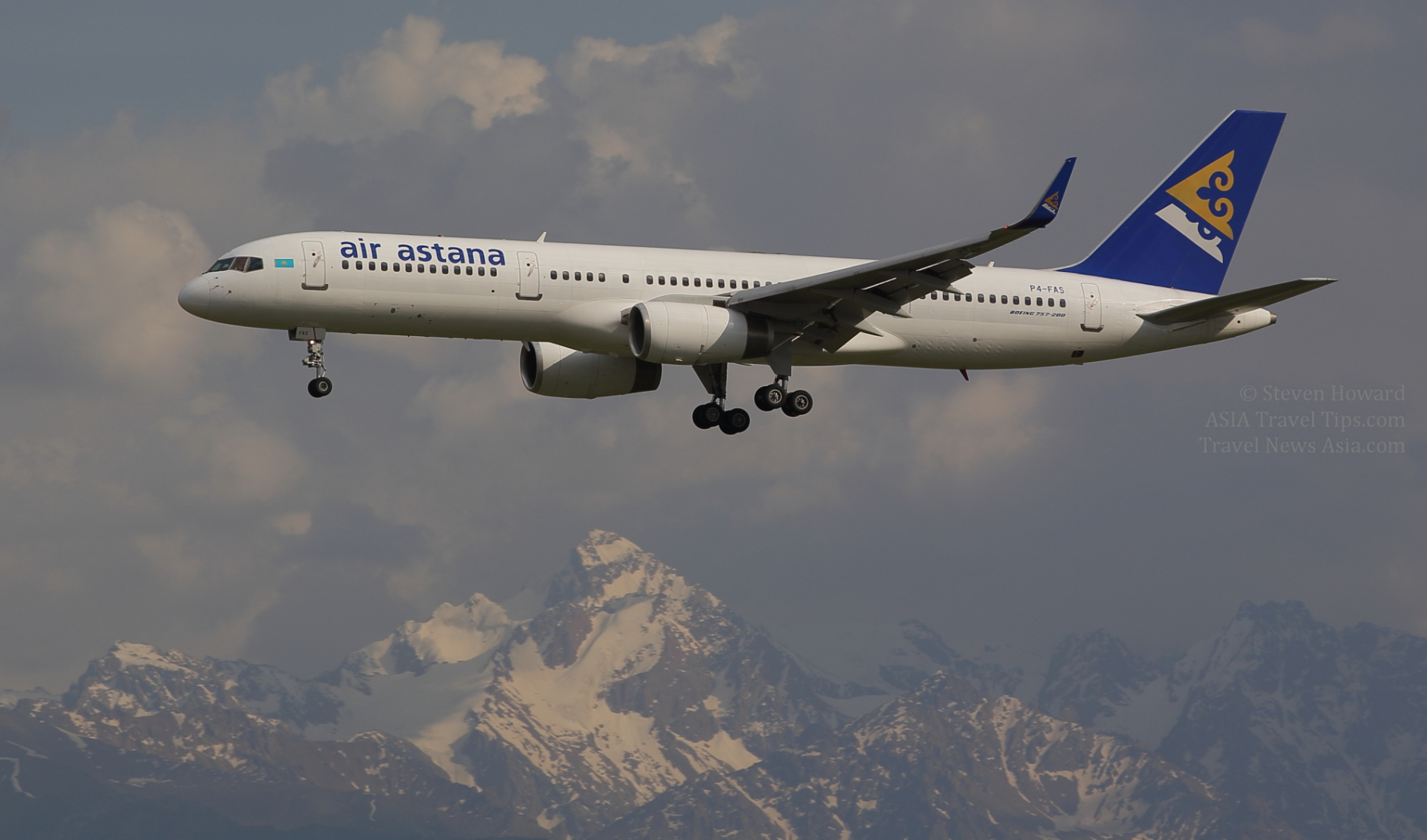 Air Astana B757 about to land in Almaty, Kazakhstan. Picture by Steven Howard of TravelNewsAsia.com Click to enlarge.