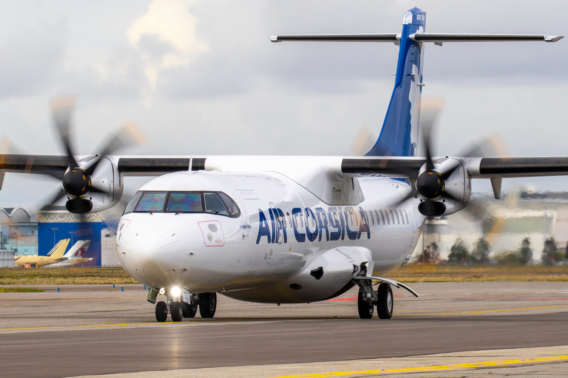 Air Corsica ATR 72-600, the first with PW127XT engines and also the first to have in-seat USB ports. Click to enlarge.