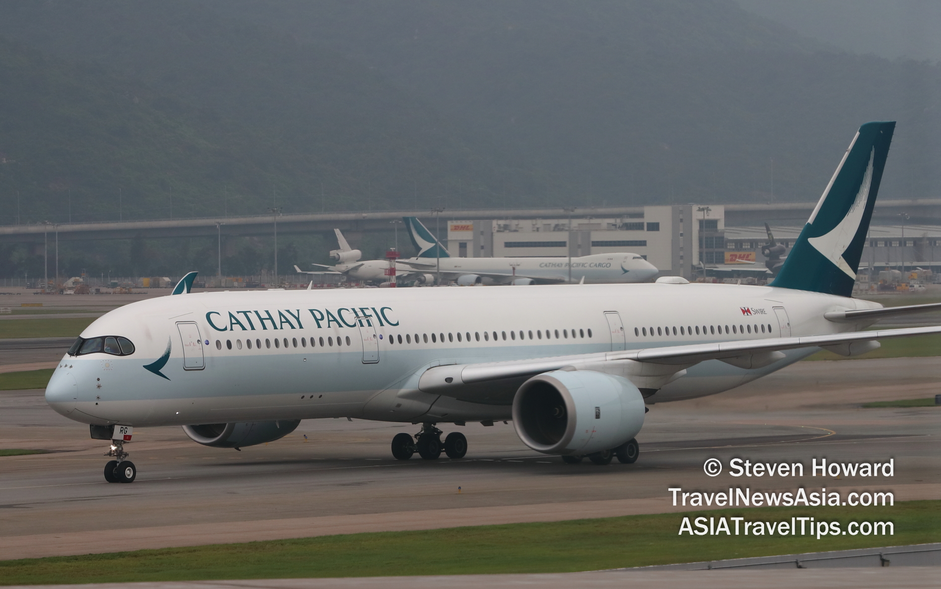 Cathay Pacific Airbus A350 at HKIA. Picture by Steven Howard of TravelNewsAsia.com Click to enlarge.
