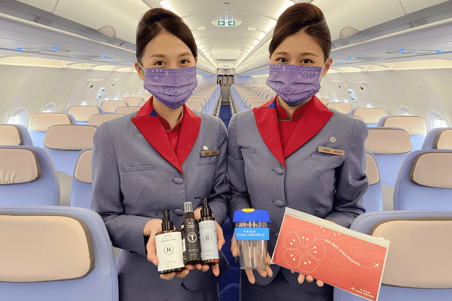 A warm welcome onboard China Airlines' first commcercial Airbus A321neo flight. Click to enlarge.