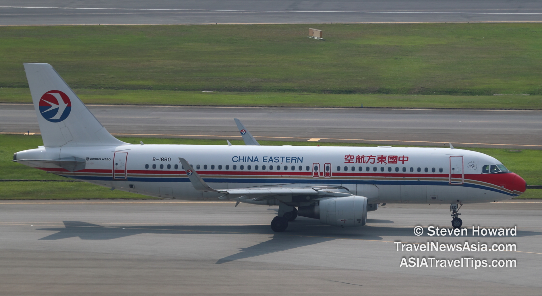 China Eastern A320. Picture by Steven Howard of TravelNewsAsia.com Click to enlarge.