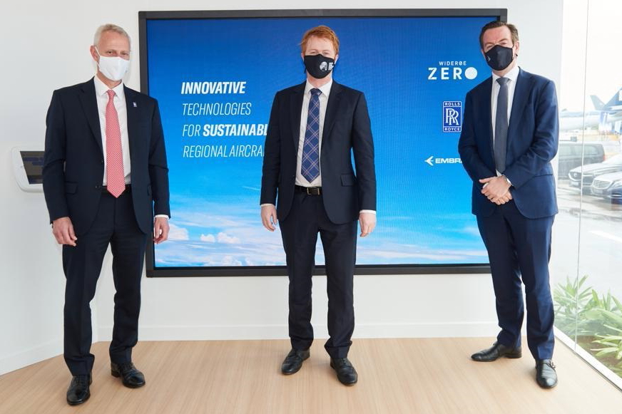 Left to right: Chris Cholerton, President – Civil Aerospace, Rolls-Royce; Andreas Aks, CEO of Widerøe Zero; and Arjan Meijer, President and CEO of Embraer Commercial Aviation. Click to enlarge.