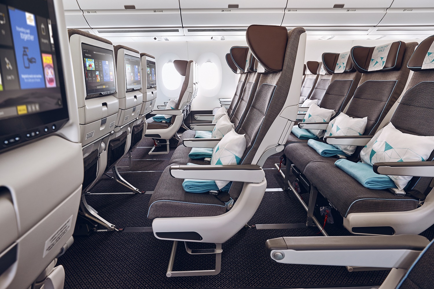 Etihad's Economy Class is configured with 327 seats in a 3-3-3 layout. Click to enlarge.