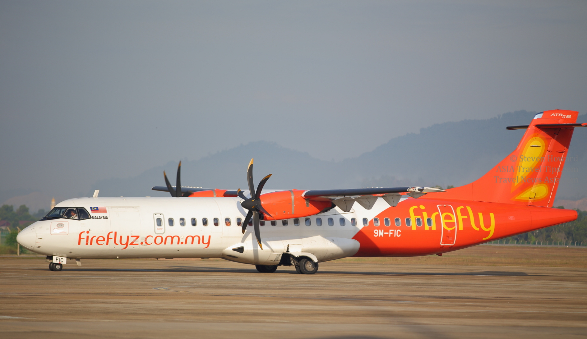 Firefly ATR 72-600 reg 9M-FIC. Picture by Steven Howard of TravelNewsAsia.com Click to enlarge.