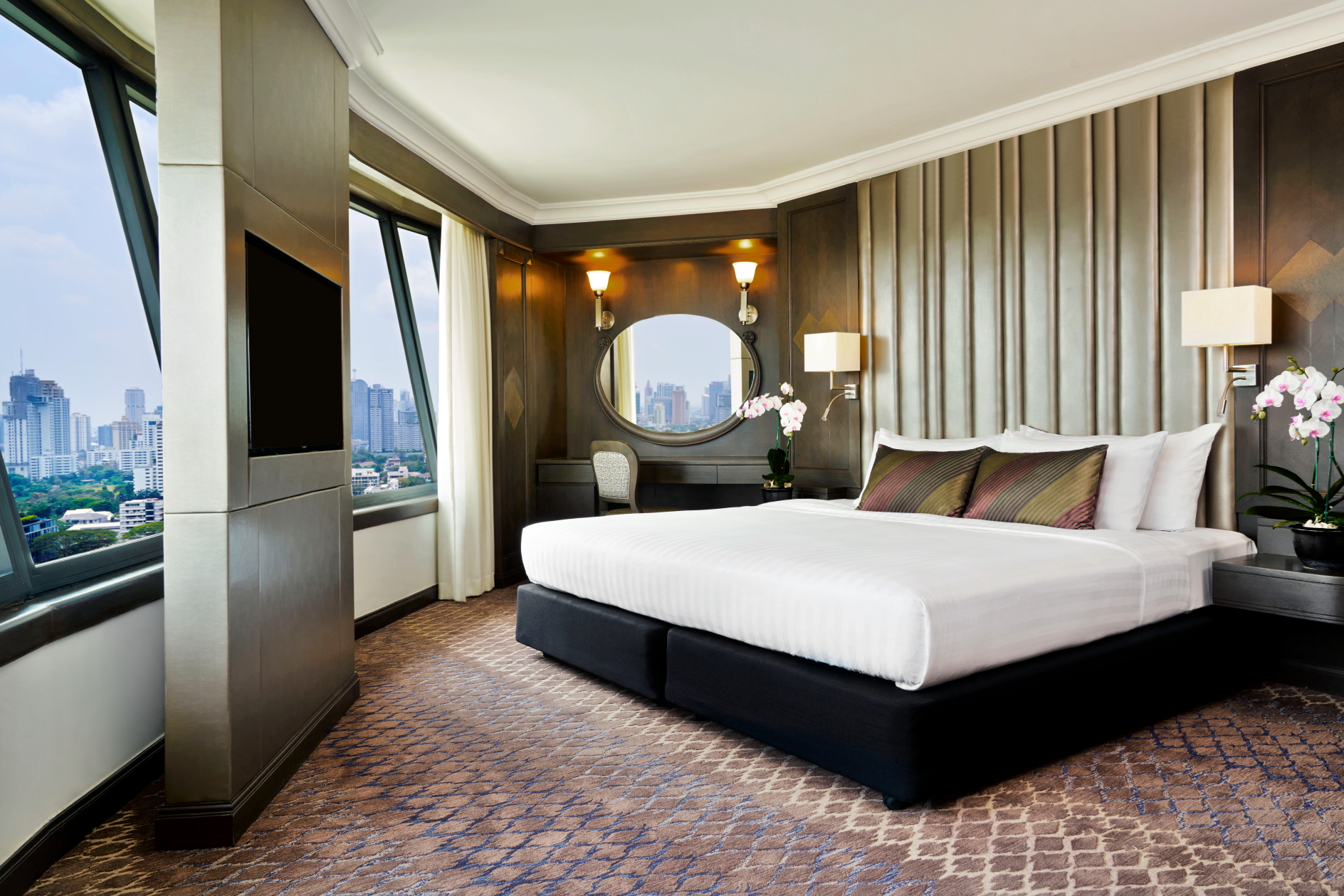 Executive Suite at the Grand Mercure Bangkok Atrium in Thailand. Click to enlarge.
