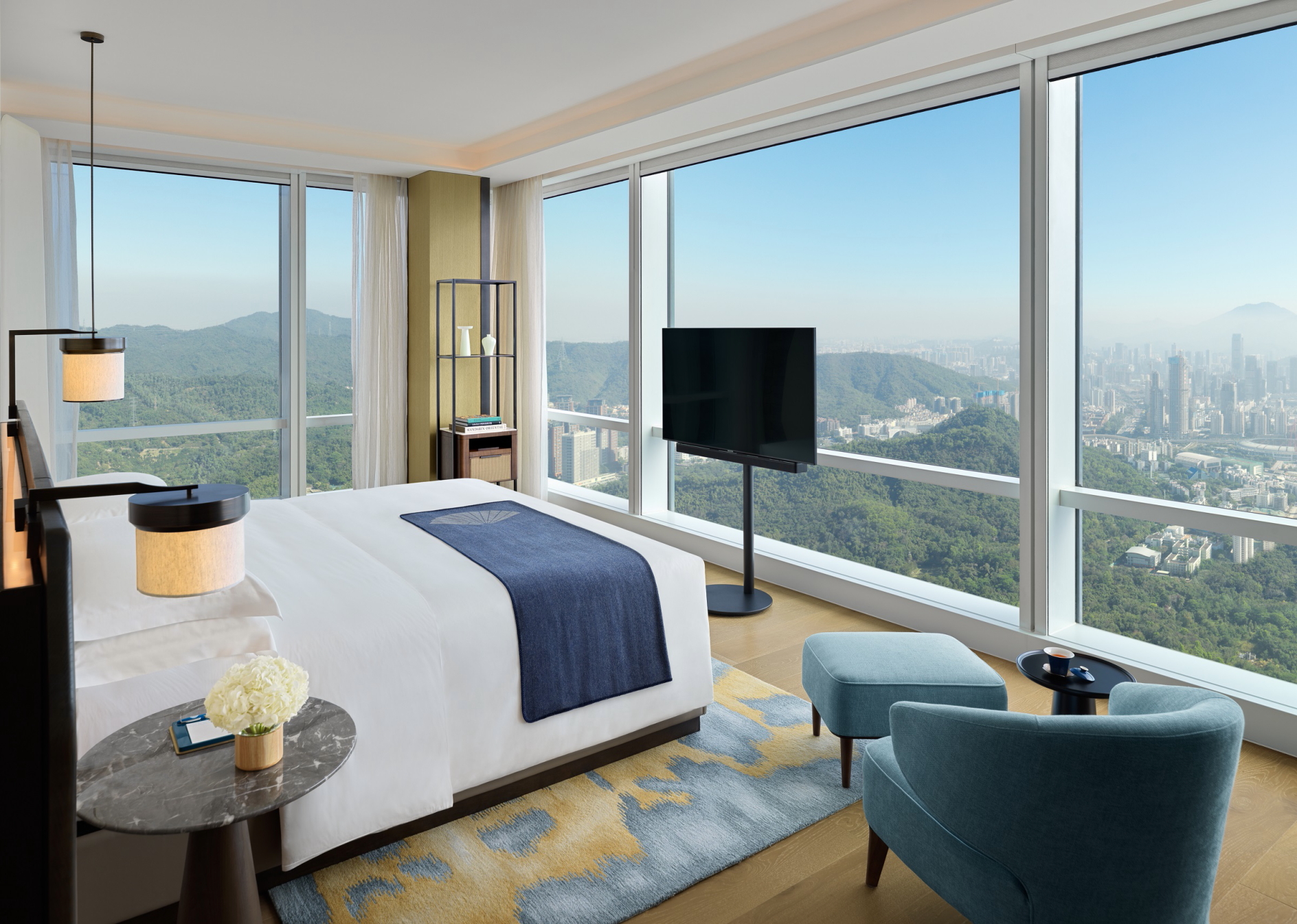 Deluxe View Room at the Mandarin Oriental, Shenzhen. Click to enlarge.
