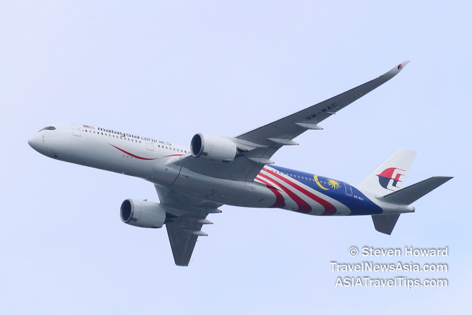 Malaysia Airlines A350-900 reg: 9M-MAC. Picture by Steven Howard of TravelNewsAsia.com Click to enlarge.