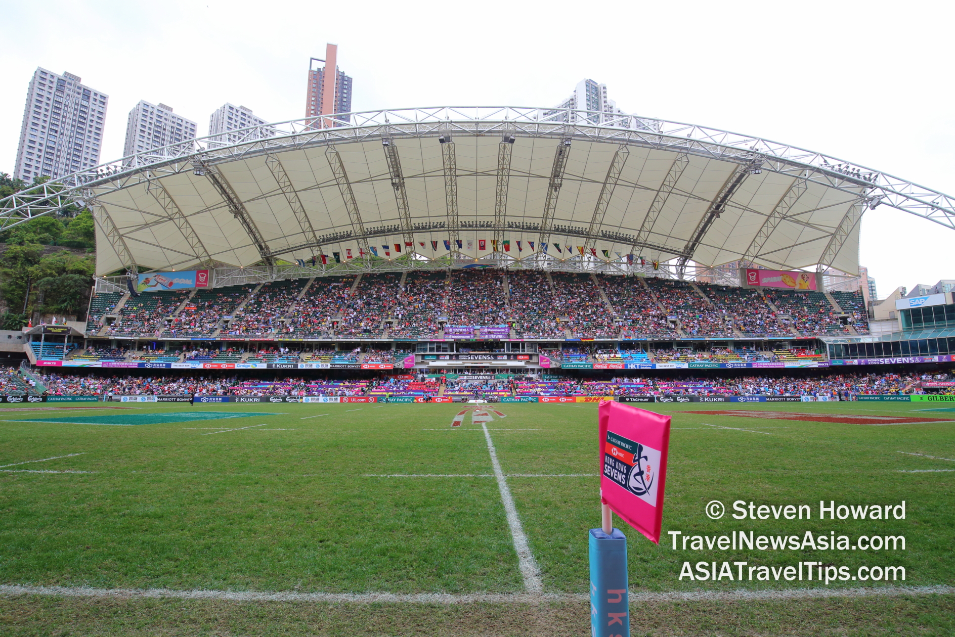 The HK7s is widely regarded as the best rugby sevens party in the world. Picture by Steven Howard of TravelNewsAsia.com Click to enlarge.