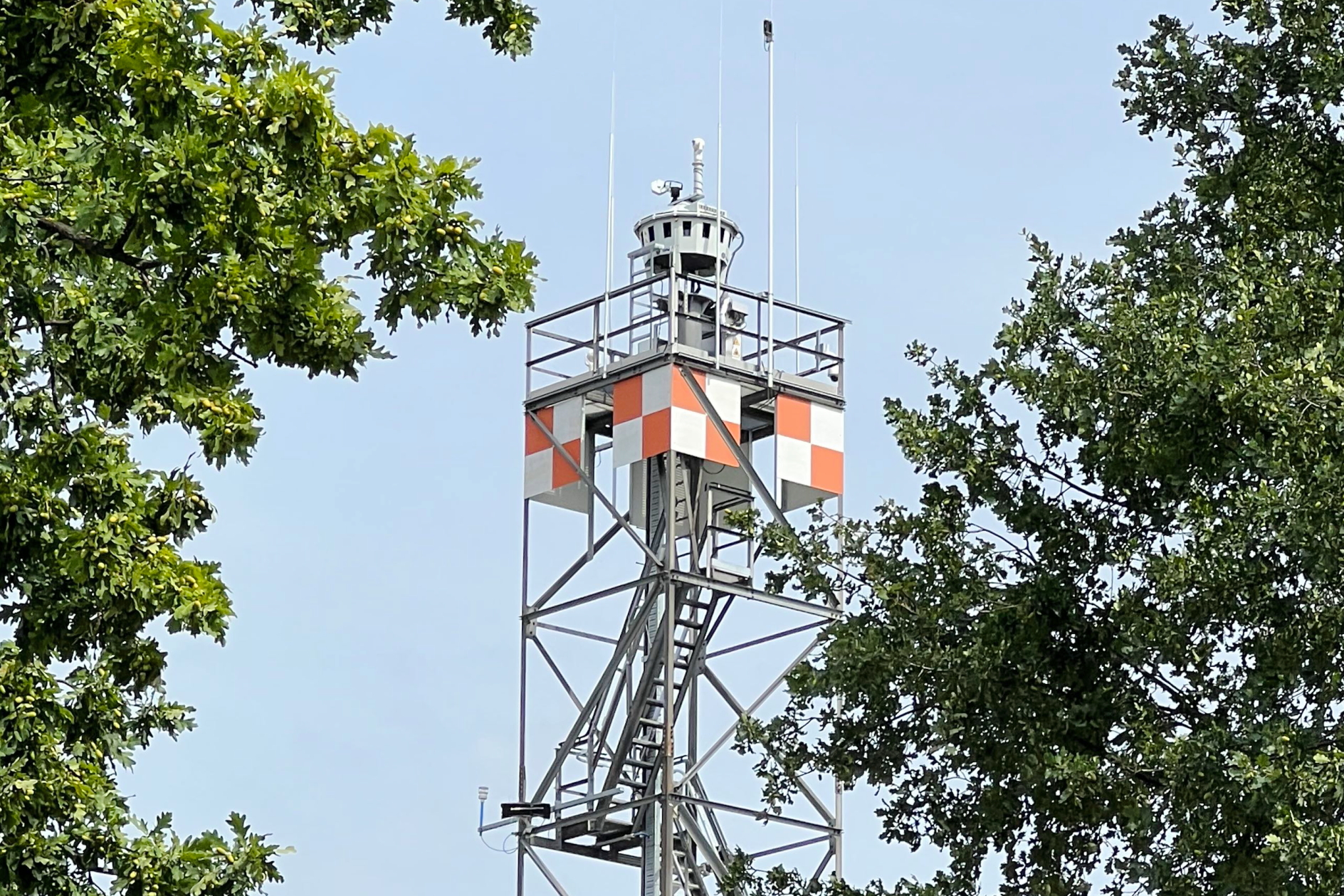 Saab Digital Air Traffic Control Tower. Click to enlarge.