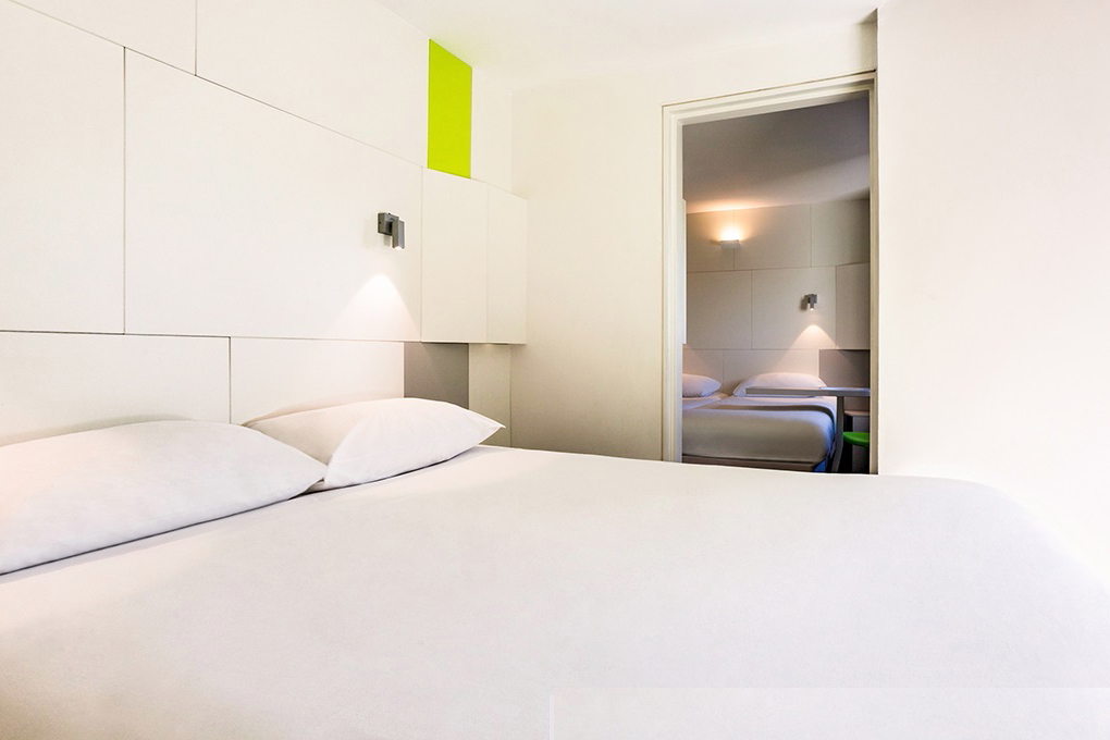 Room at ibis Styles Sydney Central. Click to enlarge.