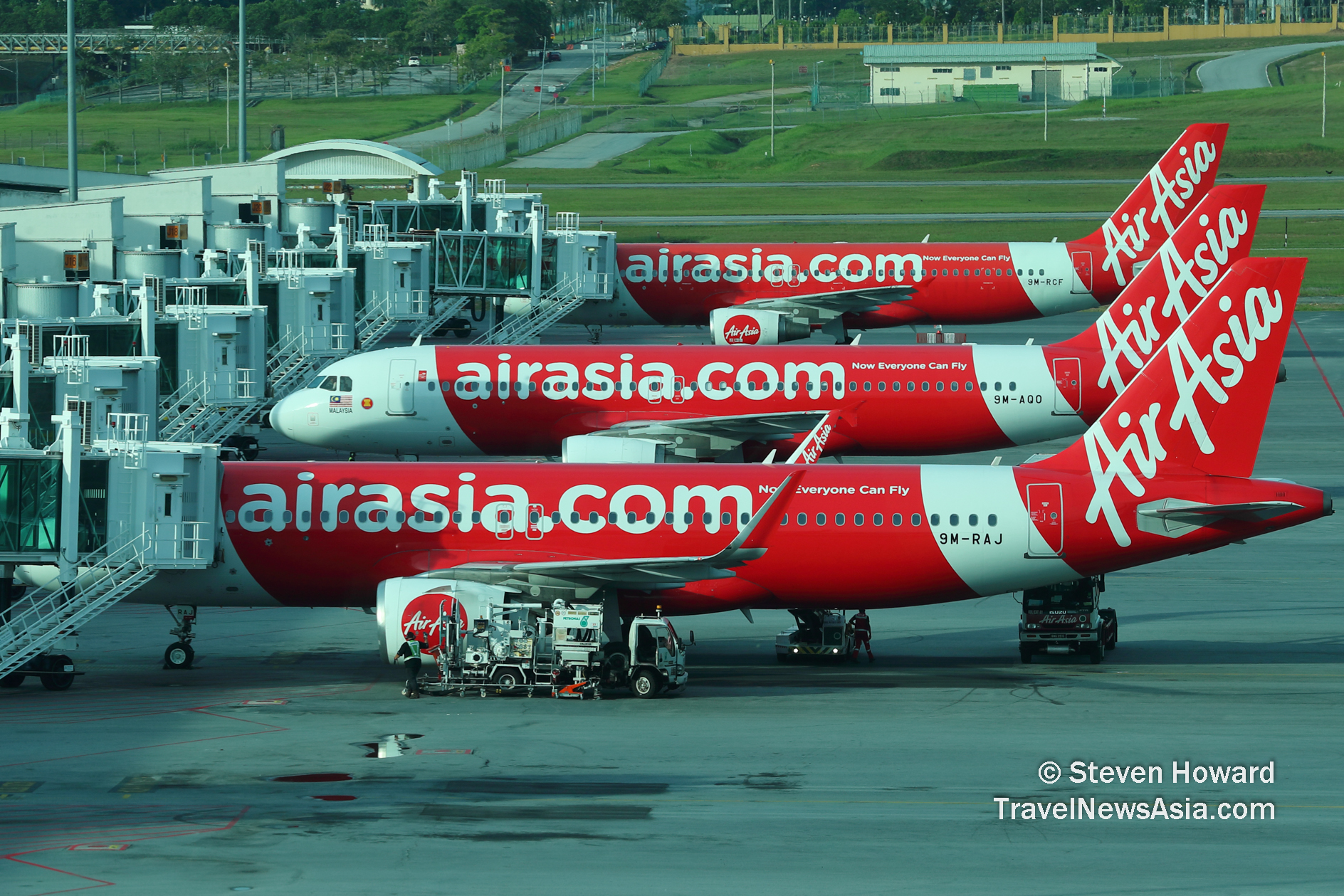 AirAsia Airbus A320 aircraft at klia2 in July 2023. Picture by Steven Howard of TravelNewsAsia.com Click to enlarge.