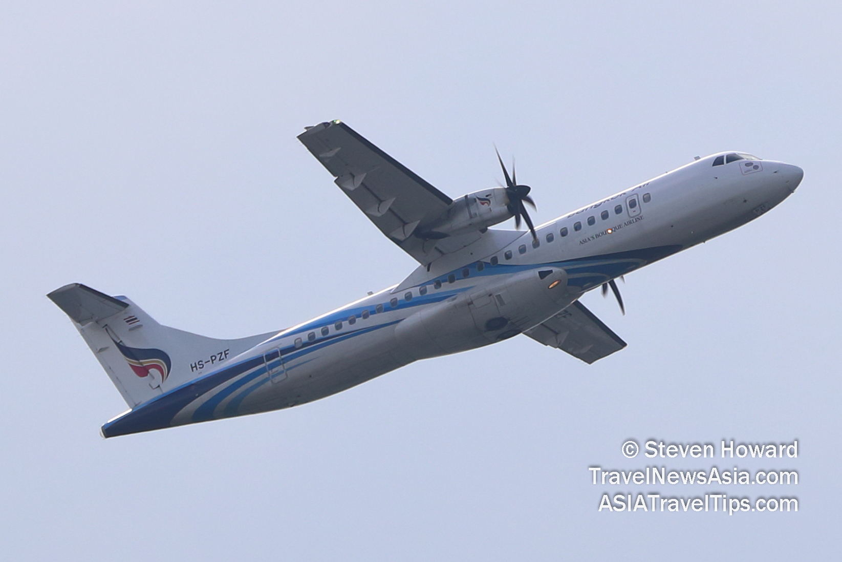 Bangkok Airways ATR 72-600 reg: HS-PZF. Picture by Steven Howard of TravelNewsAsia.com Click to enlarge.