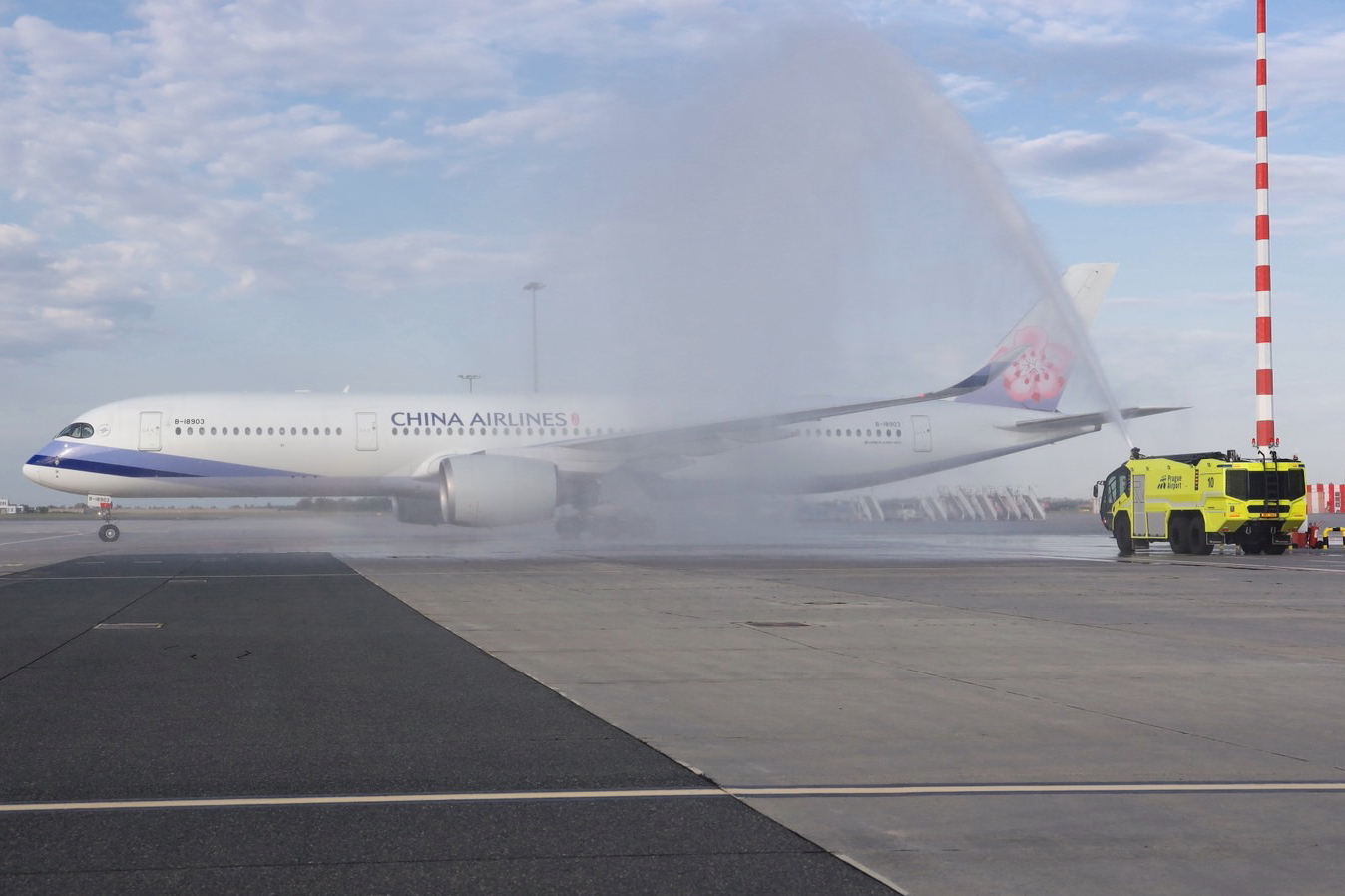 China Airlines A350 reg: B-18903 receiving a traditional water salute in Prague. Click to enlarge.