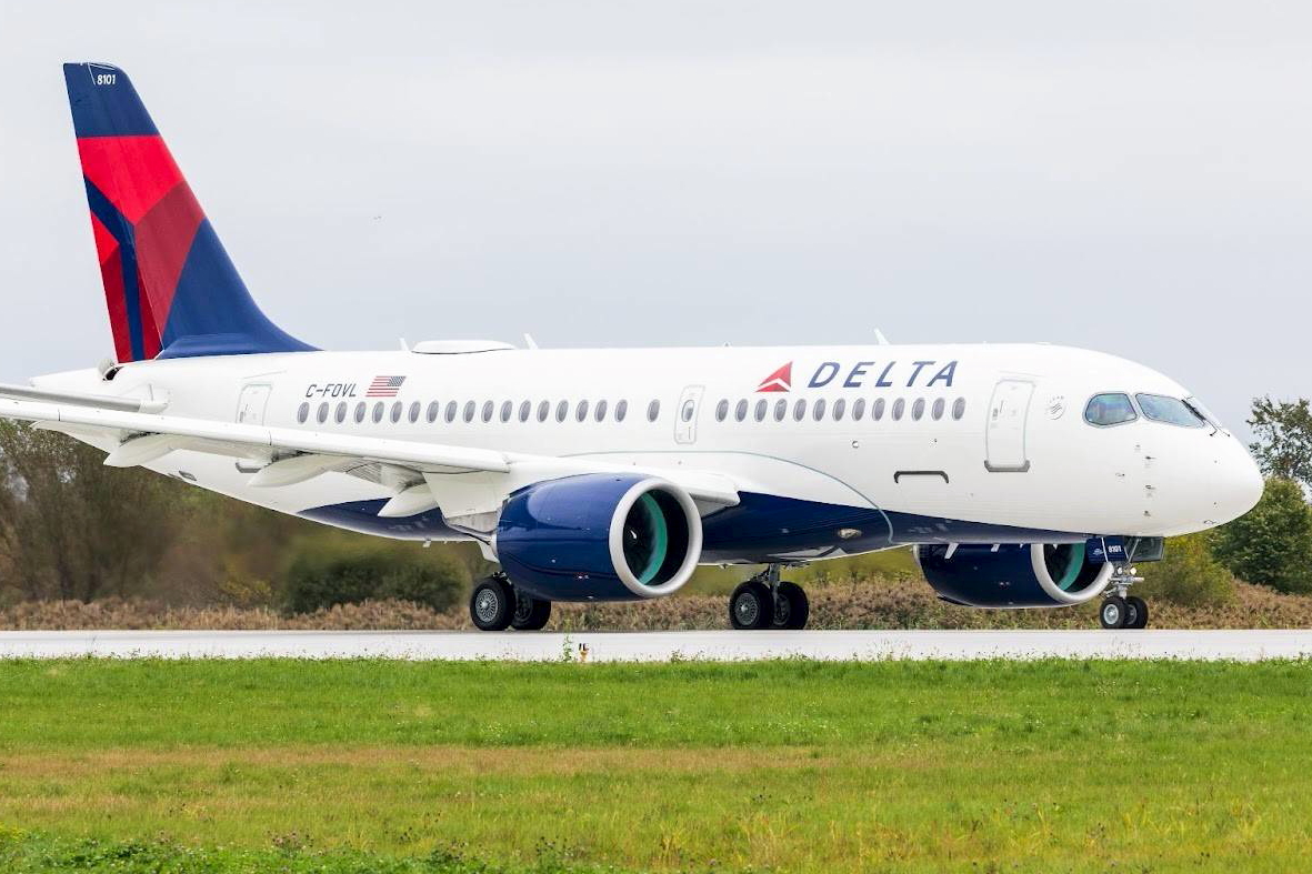 Delta Airbus A220-100 reg: C-FOVL. Click to enlarge.