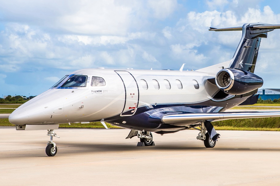 Embraer Phenom 300E. Click to enlarge.