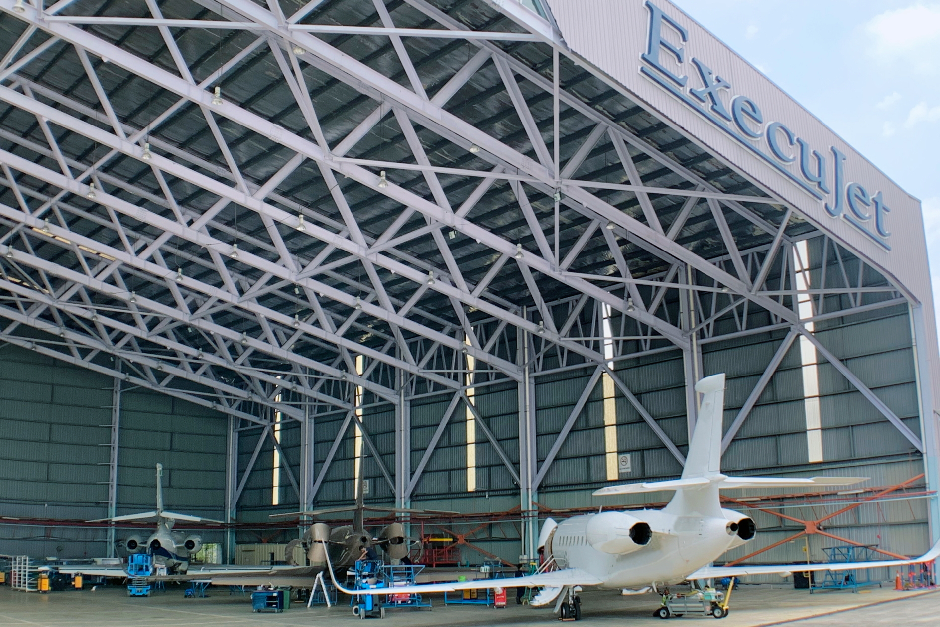 Dassault Falcon aircraft at ExecuJet MRO Services facility in Subang, Malaysia. Click to enlarge.