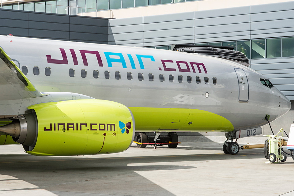 Jin Air Boeing 737. Click to enlarge.