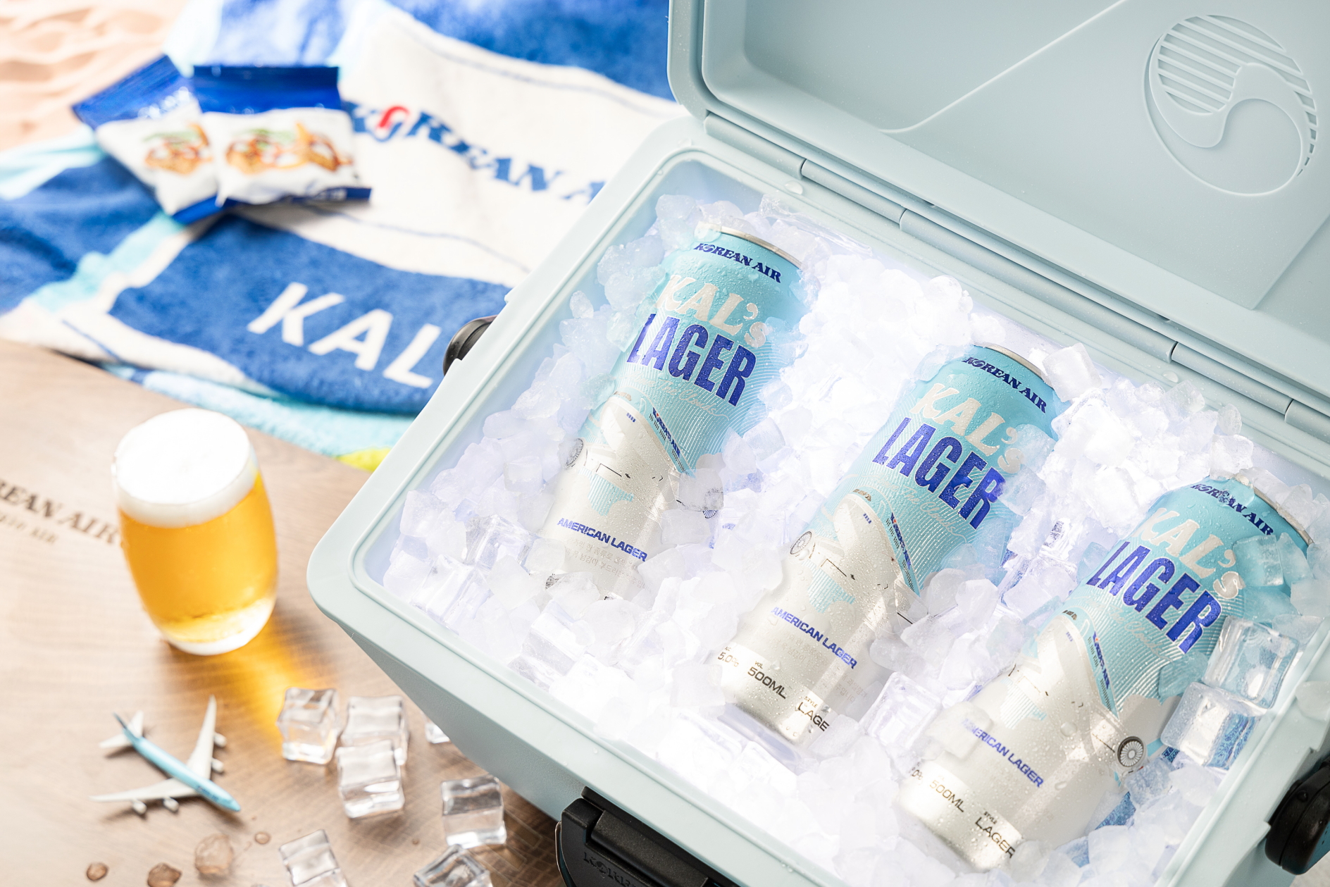 KAL's Lager will be available in Gimpo and Incheon lounges from 27 July and onboard flights from September. Click to enlarge.