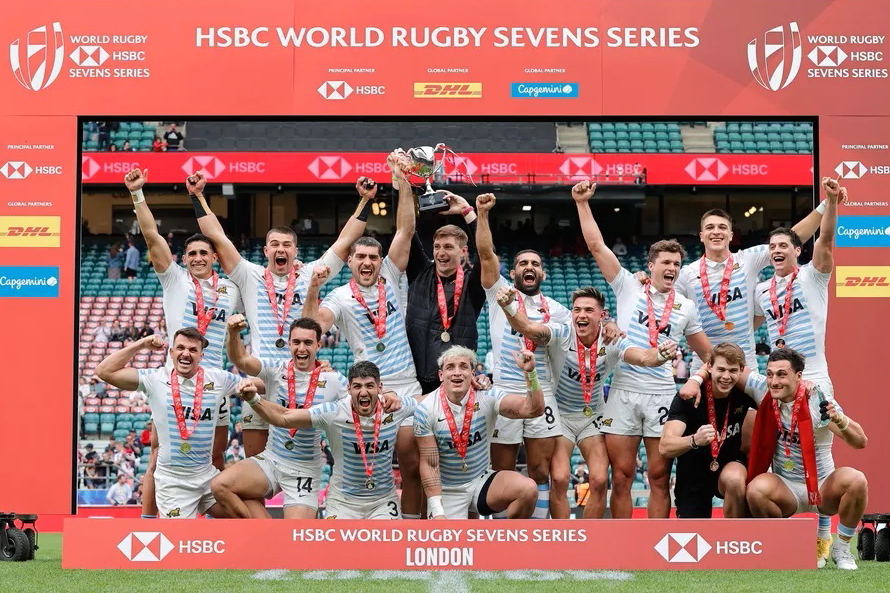 Argentina defeated Fiji at Twickenham Stadium on Saturday, claiming their third rugby sevens cup title of the season. Click to enlarge.