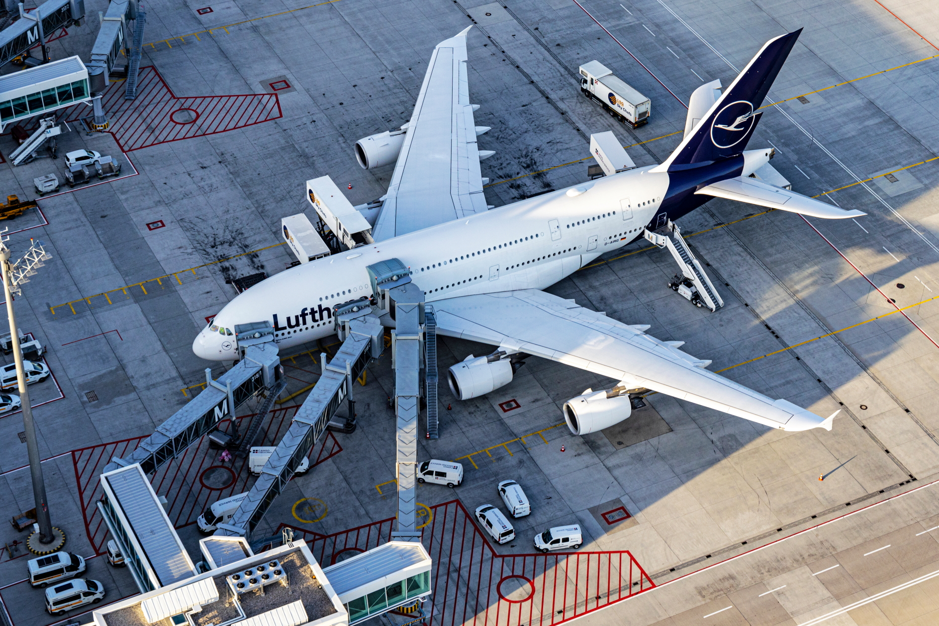 Lufthansa A380 at Munich Airport. Click to enlarge.