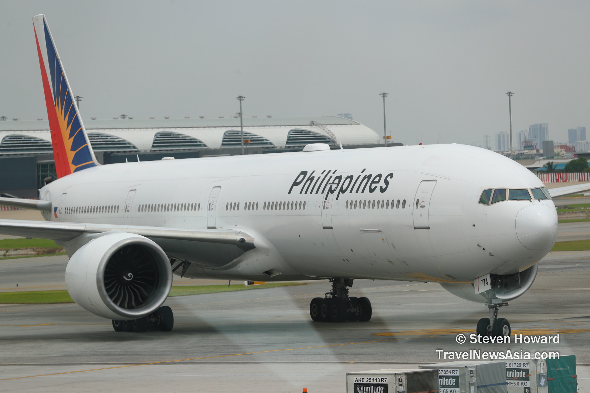 Philippine Airlines at BKK. Picture by Steven Howard of TravelNewsAsia.com Click to enlarge.