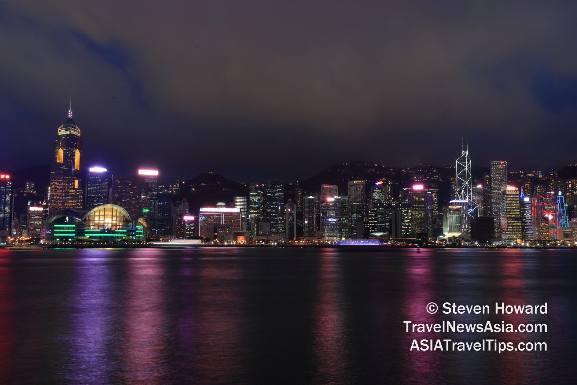 Victoria Harbour is just one thing that makes Hong Kong one of the world's greatest cities. Picture by Steven Howard of TravelNewsAsia.com Click to enlarge.