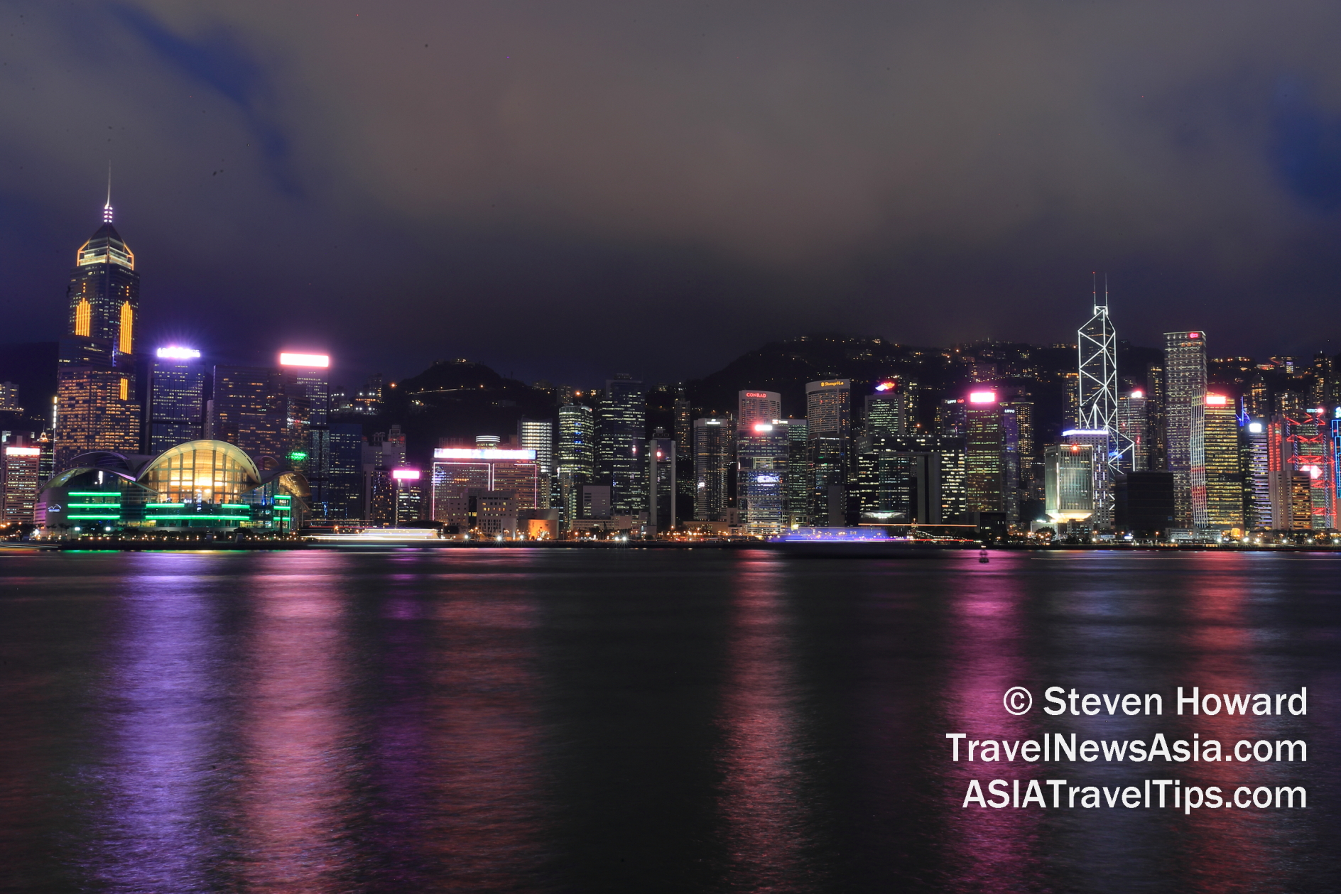 Hong Kong Island at night. Picture by Steven Howard of TravelNewsAsia.com Click to enlarge.
