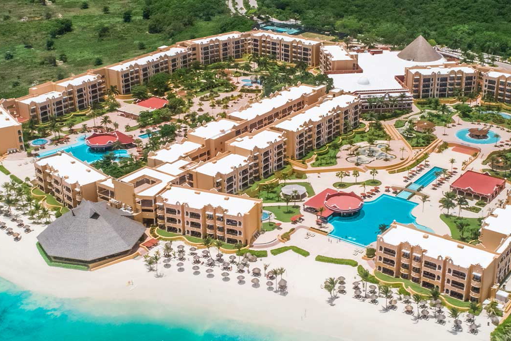 The Royal Haciendas Resort in Riviera Maya, five minutes to the north of Playa del Carmen, Mexico.. Click to enlarge.