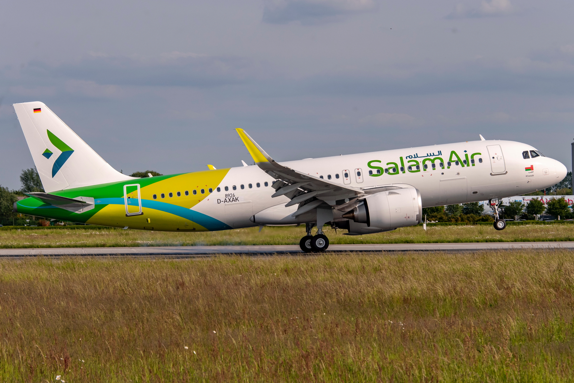 Salam Air A320neo. Click to enlarge.