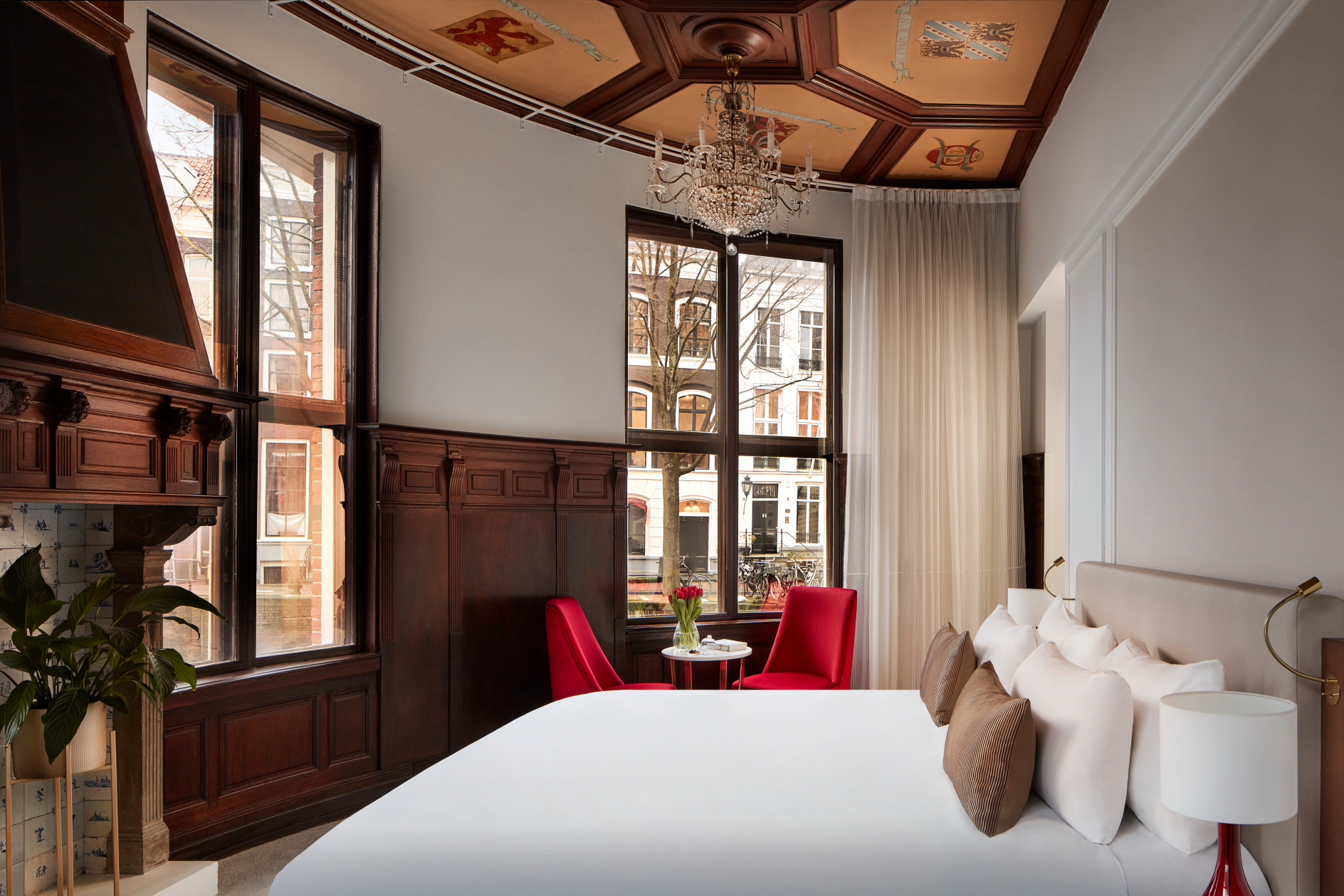 Empress Suite at the Tivoli Doelen Amsterdam Hotel in Netherlands. Click to enlarge.