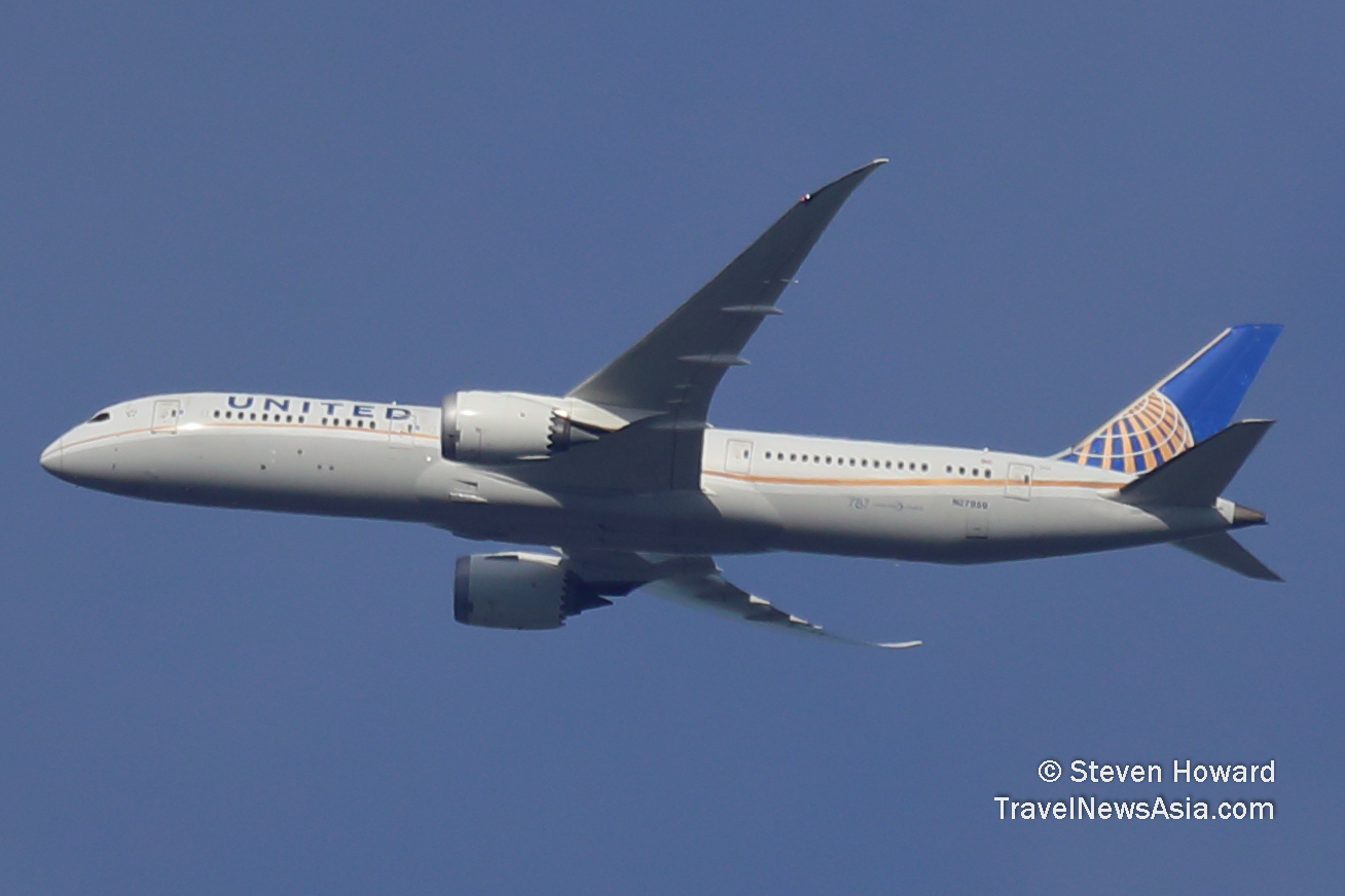 United Boeing 787-9 reg: N27959. Picture by Steven Howard of TravelNewsAsia.com Click to enlarge.