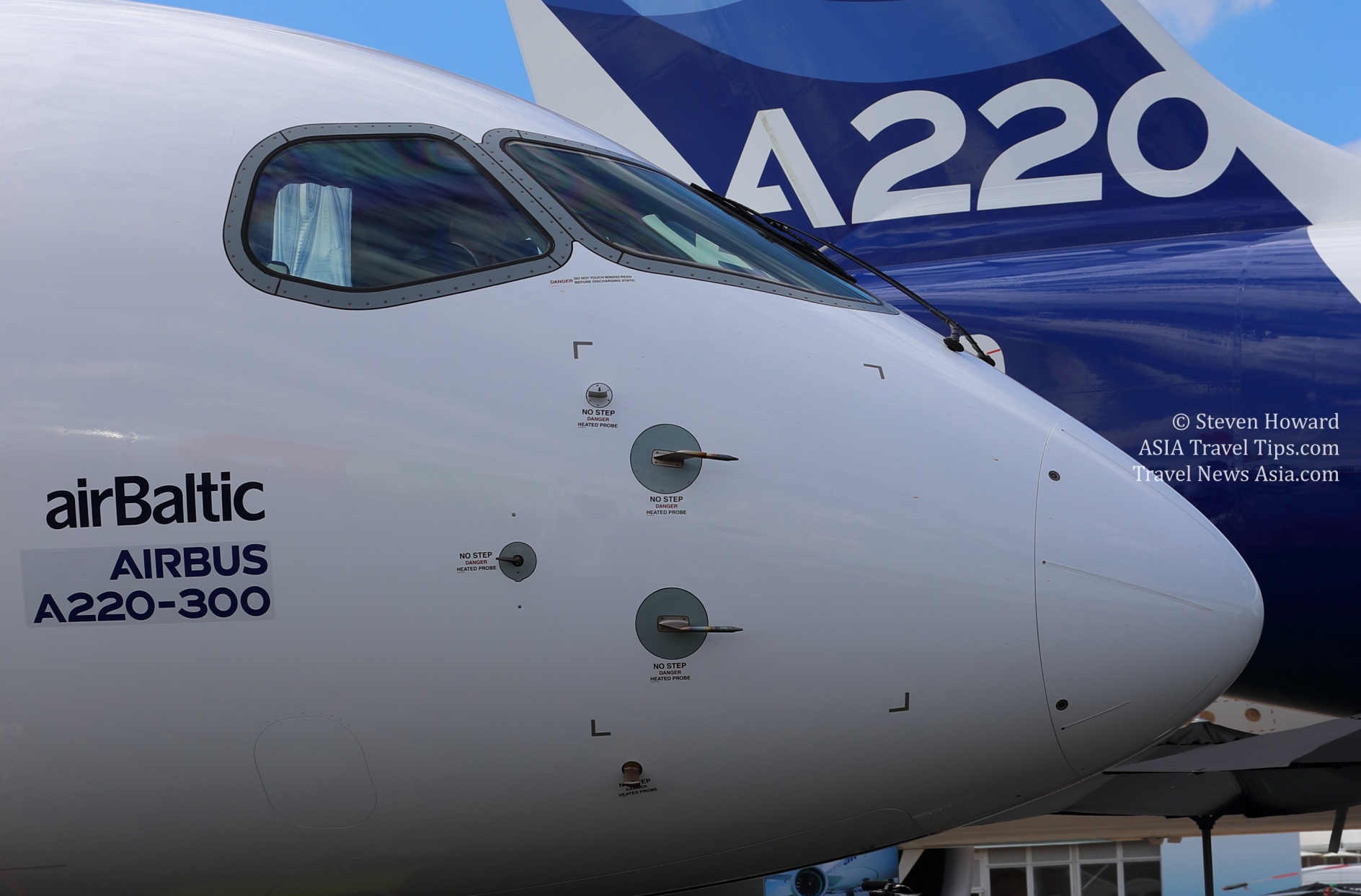 Airbus firms up orders for 120 A220-300 aircraft - Aerospace Manufacturing  and Design