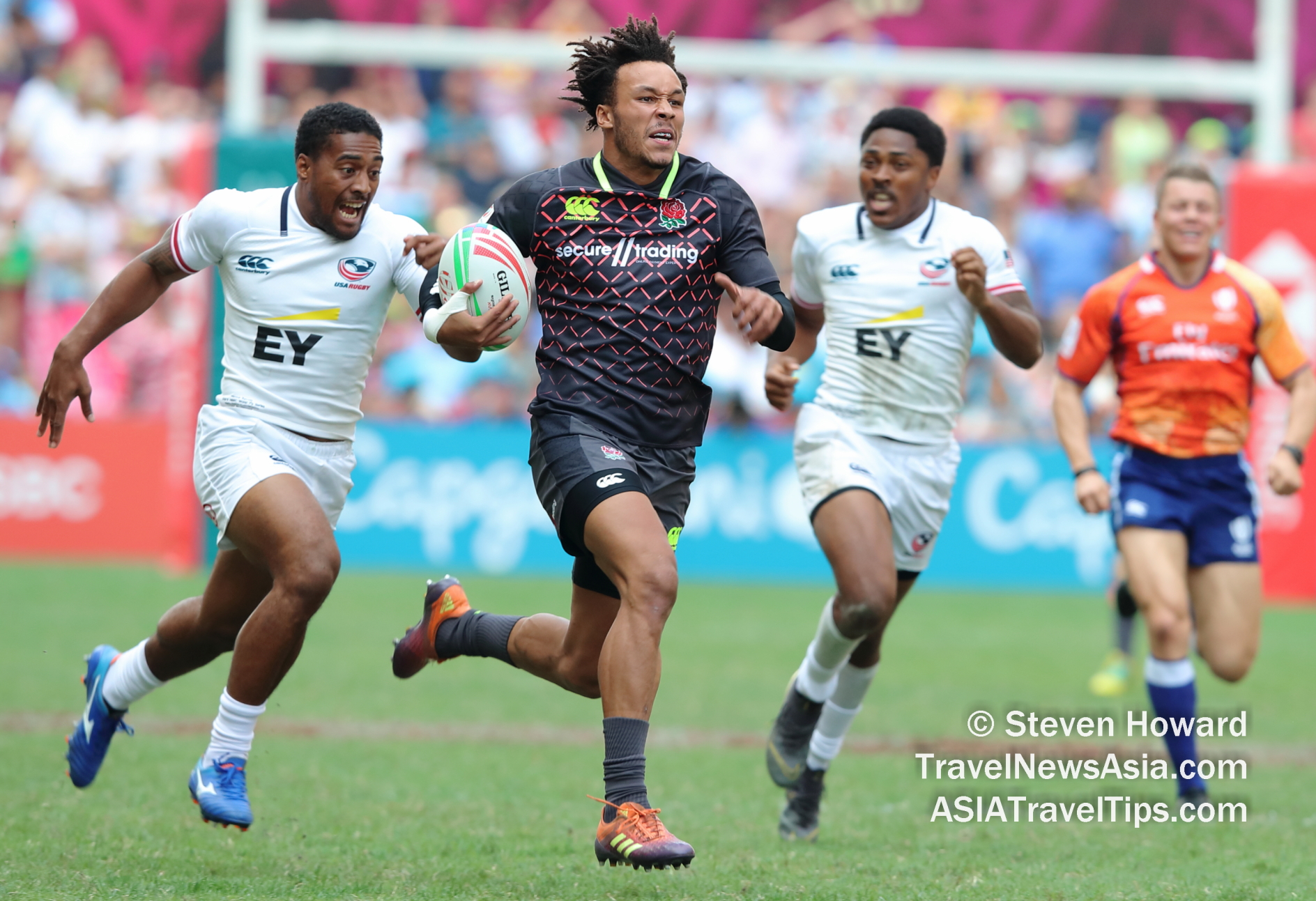 Action from the HK7s in 2019. Picture by Steven Howard of TravelNewsAsia.com Click to enlarge.
